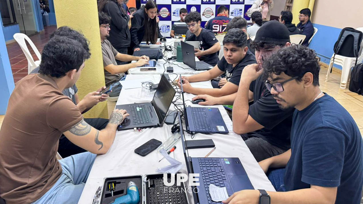UPE Franco desarrolló consultoría informática gratuita como actividad de extensión universitaria